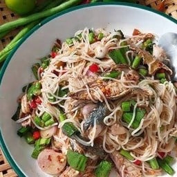 ยำขนมจีนปลาทู