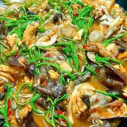 แกงเห็ด 3 อย่าง ชะอม ปลาแห้ง