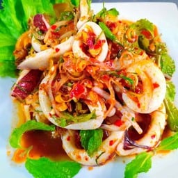 พล่าปลาหมึก