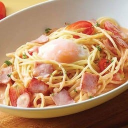 P21.สปาเก็ตตี้แฮมซอสเผ็ดศรีราชา