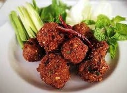 ลาบเนื้อทอด