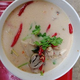 ต้มข่าไก่