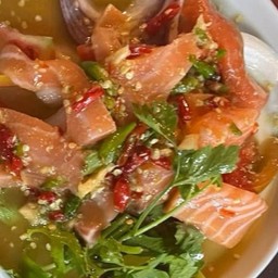 ยำแซลม่อน