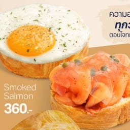 Smoked salmon Sandwich