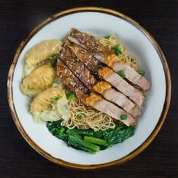 บะหมี่เกี๊ยว เป็ดย่าง หมูกรอบ # 2.8