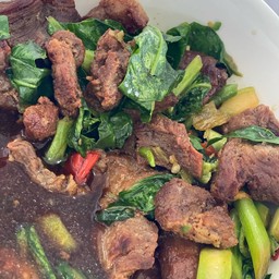 คะน้าหมูทอด(กับข้าว)