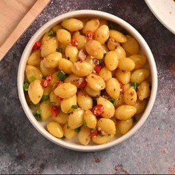 แปะก๊วยพริกเกลือ Gingko Nuts with Salt and Pepper