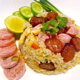ข้าวผัดกุนเชียง แหนม