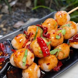 ลูกชิ้นหมูทอด