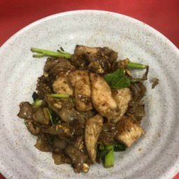 ผัดซิอิ๋วอกไก่