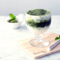 มัทฉะลาเต้เย็น