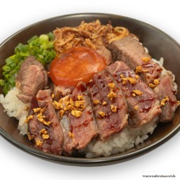 ข้าวหน้าเนื้อไดคัต