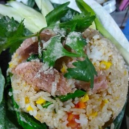 ข้าวผัดแหนม (จานใหญ่)