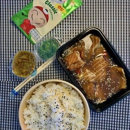 ชุดแซลม่อนดองซีอิ๊วพร้อมข้าว+สาหร่าย