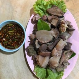 ต้มเครื่องในเนื้อแห้ง