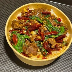 กะเพราพริกแห้ง โคตรเด็ด เผ็ดซี๊ด