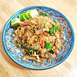 ข้าวผัดโบราญหมูนุ่ม