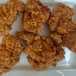 ไก่คาราเกะ (4 ชิ้น)