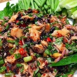 ก้อยหอยเชอรี่