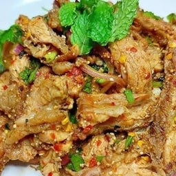 น้ำตกเนื้อย่าง