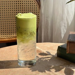 มัทฉะโฟมมะพร้าว (Matcha Foam coconut)