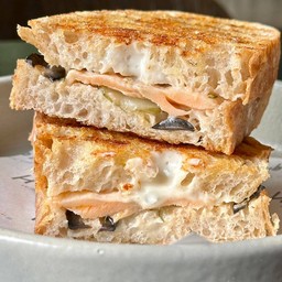 Sandwich Smoked Salmon