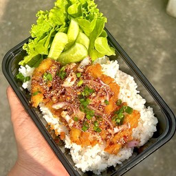 ข้าวยำไก่แซ่บ