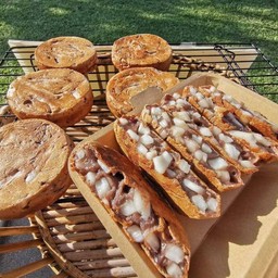 ขนมบ้าบิ่น