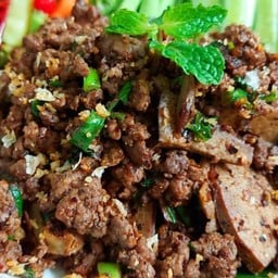 ลาบหมูคั่ว