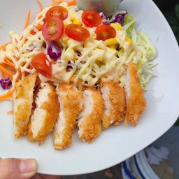 สลัดผักไก่กรอบ