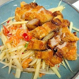 ตำไทยหมูกรอบ