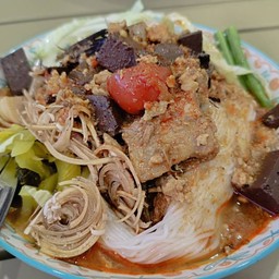 ขนมจีนน้ำเงี้ยวคุณครูโจ้
