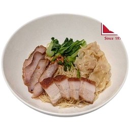 บะหมี่เกี๊ยวหมูย่างซีอิ๊วหมูกรอบ (บุญเลิศบะหมี่หมูแดง)