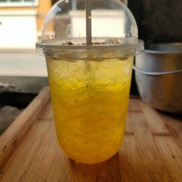 น้ำผลไม้แก้วละ15บาท