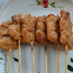 หมูนมสดไม้เล็ก