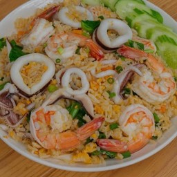 ข้าวผัดทะเลรวม