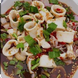 ยำปลาหมึก