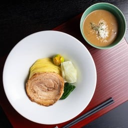 โทริไพทัน สึเคเมน