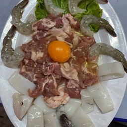 จุ่มรวมมิตรหมู+ทะเล