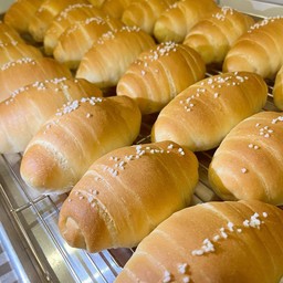 ชิโอะปังอบสด เนยแท้ฝรั่งเศษ หอมมาก 1 ชิ้น