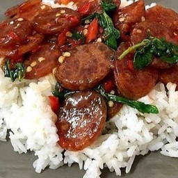 ข้าวกะเพรา กุนเชียง
