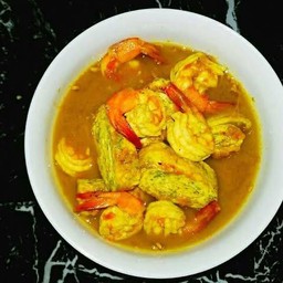 แกงส้มกุ้ง+ไข่ชะอม