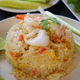 ข้าวผัดทะเล