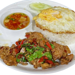 กะเพรา หมูชิ้น ราดข้าว