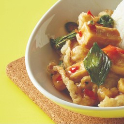 V9.(กับข้าว) กะเพราเต้าหู้ทอดและเห็ดทอด