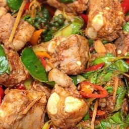 กับ/ผัดเผ็ดกระดูกอ่อนหมู