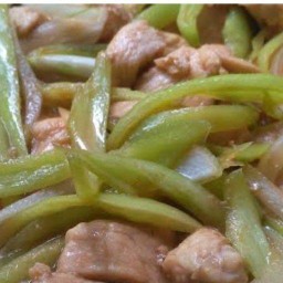 ผัดพริกอ่อนไก่