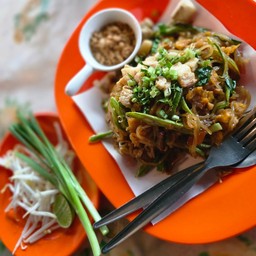 ก๋วยเตี๋ยวส้มเช้งริมน้ำ