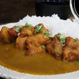 เข้าหน้าแกงกะหรี่ไก่คาราเกะ