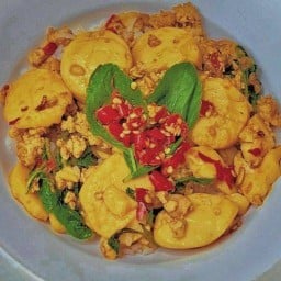 ครัวป้าธัญยธรณ์ ไข่เจียวกะเพรา เห็ดทอด บะหมี่หมูอบ (ซอยสุขุมวิท66/1) อุดมสุข/สุขุมวิท66/1 แยก11